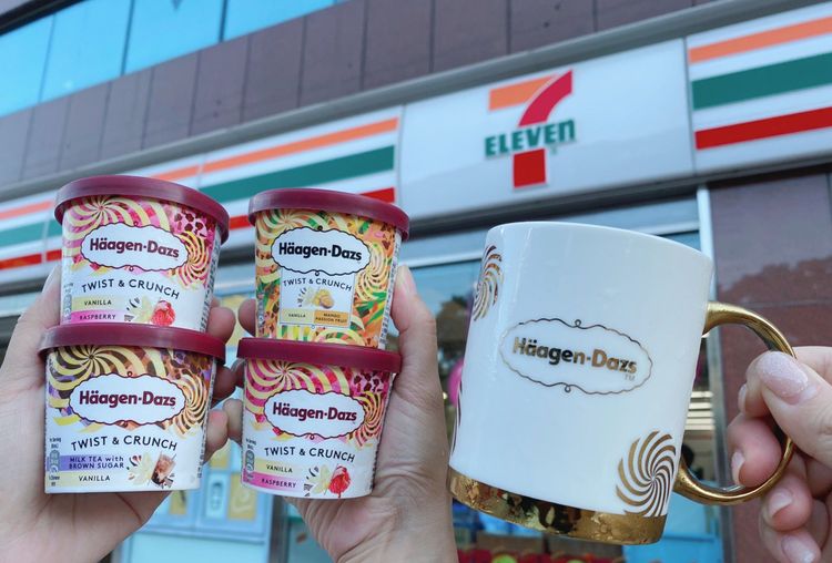 10/10購買哈根達斯任4件迷你杯或雪糕，加贈「Twist 2.0馬克杯」1個。業者提供