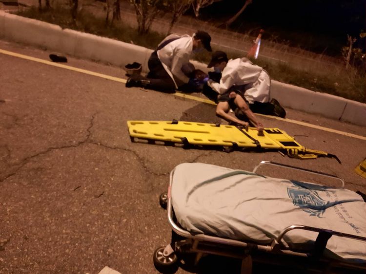 吳姓女乘客送醫搶救仍不治。民眾提供