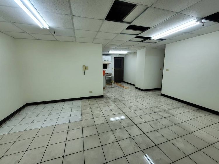 陳男入門一看到這樣的屋況，心裡一陣歡喜，認為房價肯定好談。讀者提供