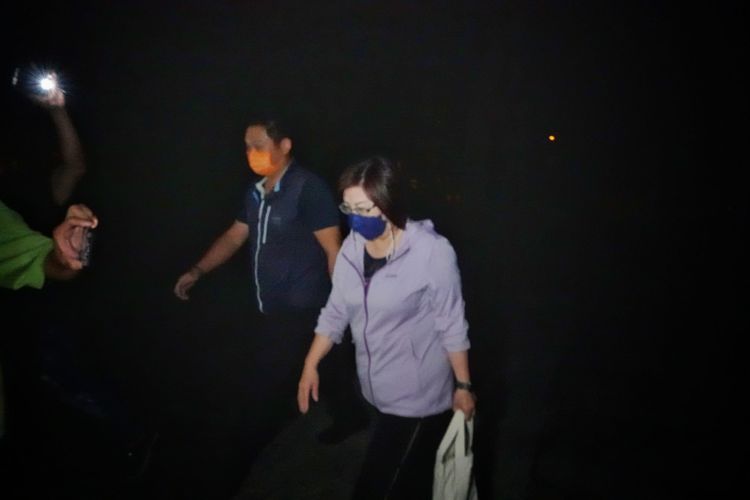 鎮公所主秘蔡宜潔到達地檢複訊。林泊志攝