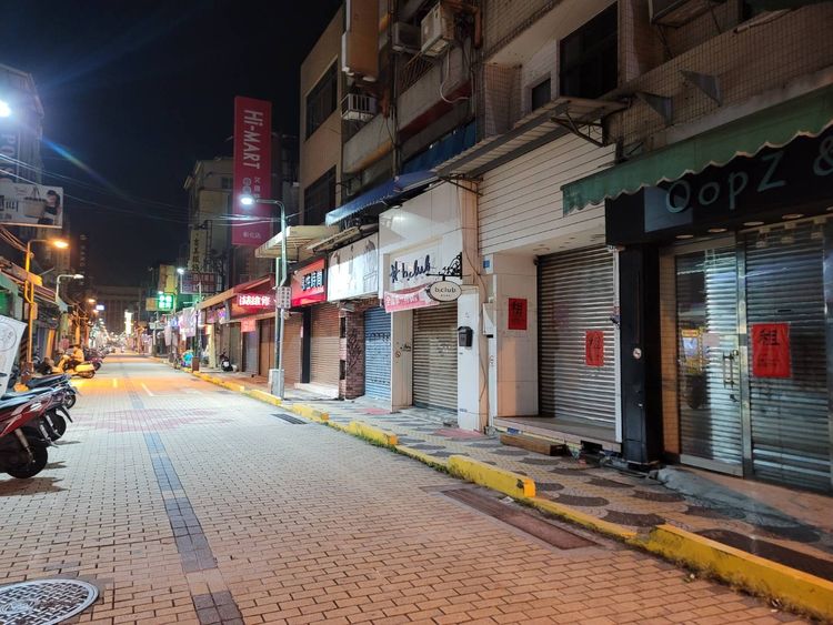 永樂街商圈近乎整條空租。讀者提供