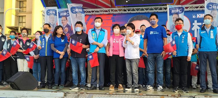 盧秀燕昨天（8日）為林耕仁站台。林耕仁競辦提供