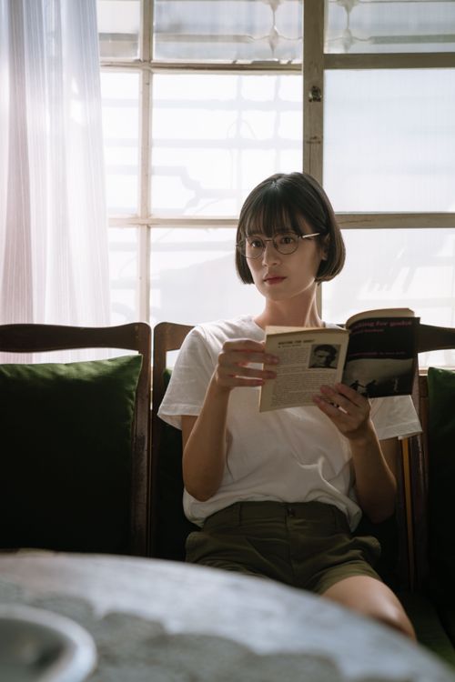 袁子芸學生扮相清純。甲上提供