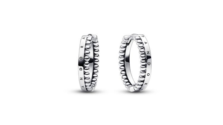 Pandora Signature Logo珠飾耳環圈，2880元。品牌提供