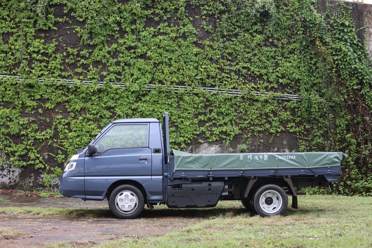 堅兵P350 Hybrid和得利卡相較，車長明顯大上一號、達到5230mm的車長規模。翁玉信攝