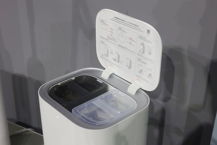 配備2.5L的清水箱與汙水箱。翁玉信攝