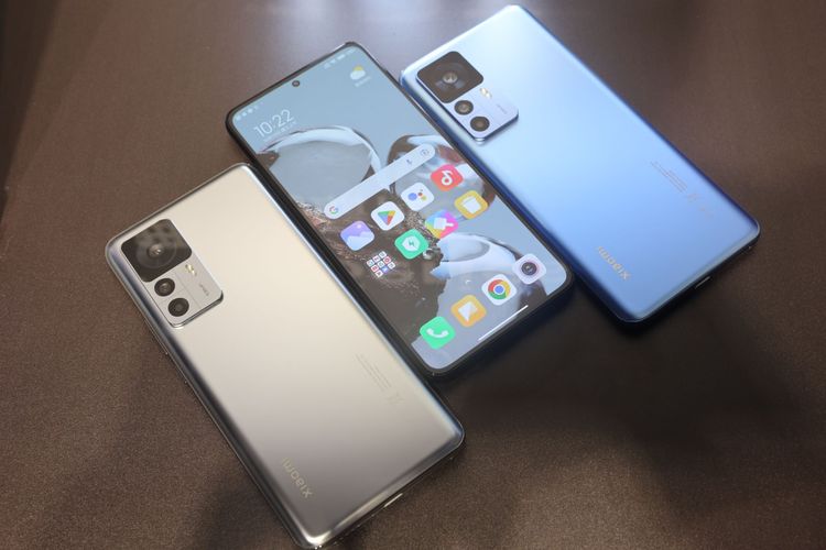 Xiaomi 12T Pro與Xiaomi 12T今早上11點起開放預購。翁玉信攝