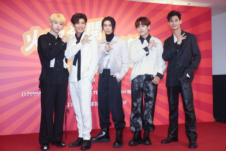 人氣團體FEniX。翁玉信攝