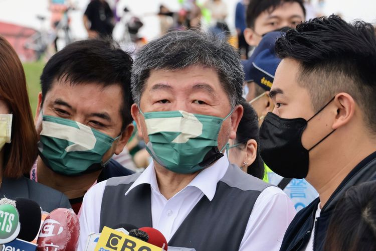 陳時中出席「葫蘆寺建廟75週年水陸除瘟遶境活動」。趙世平攝