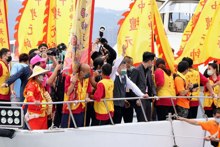 陳時中今出席「葫蘆寺建廟75週年水陸除瘟遶境活動」。趙世平攝