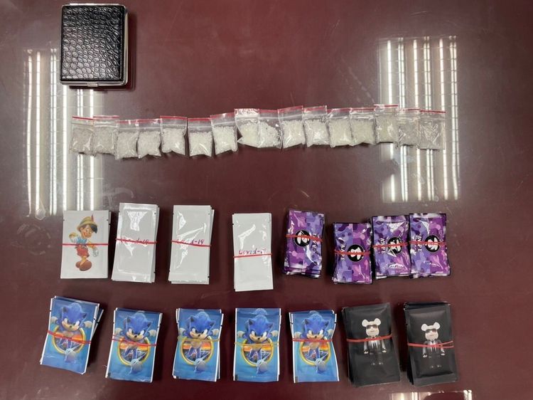 警方查扣毒品咖啡包竟有新上市的「COVID-19」包裝。讀者提供