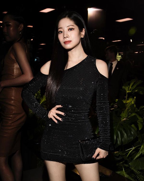 韓團TWICE成員多賢也赴紐約參加MICHAEL KORS大秀。翻攝michaelkors IG