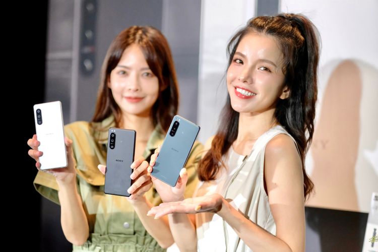 Sony Xperia 5 IV 有三種顏色可選擇。陳志淵攝