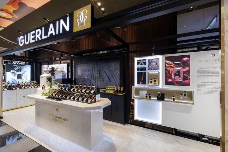 嬌蘭藝術沙龍香氛藝廊期間限定精品店。品牌提供