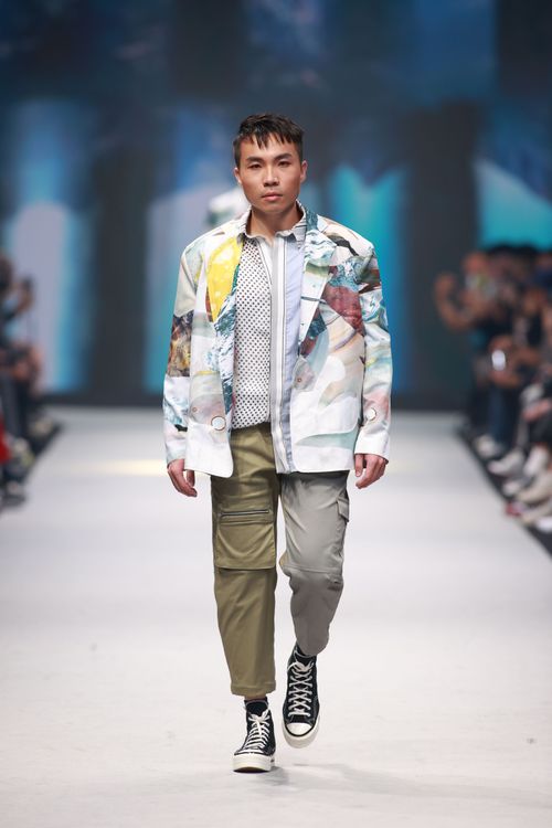 be homme首次時尚大秀。品牌提供