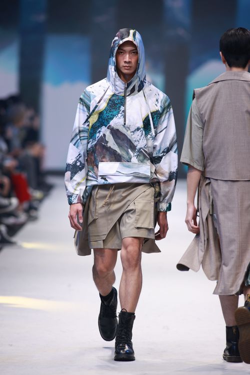 be homme首次時尚大秀。品牌提供