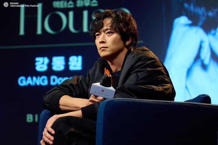 姜棟元熱愛工作，私生活卻很神祕。翻攝BIFF臉書