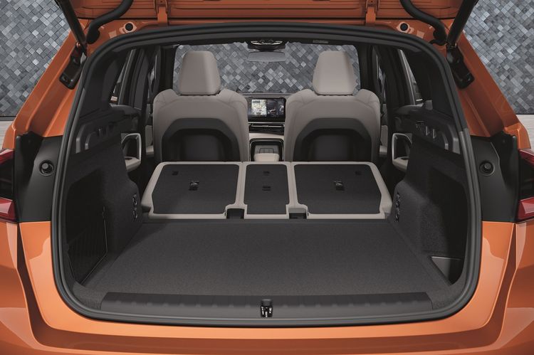 全新BMW X1 sDrive18i車型擁有同級最大後行李箱空間。業者提供