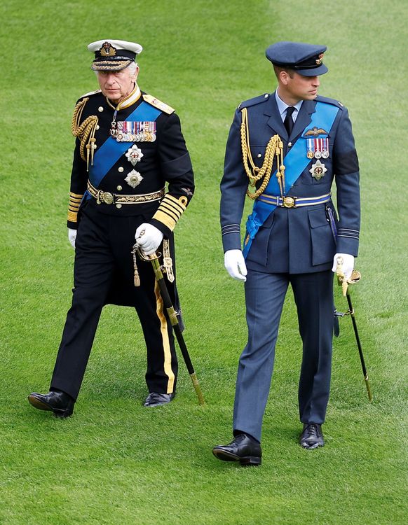 威廉王子成了父親的房東。美聯社