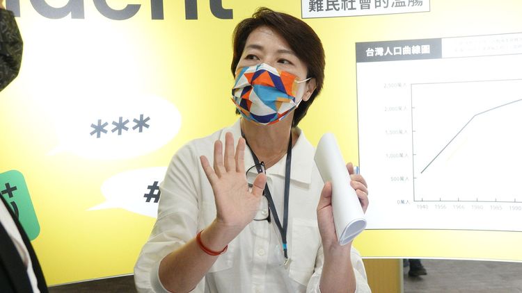 黃珊珊參訪都更願景館。莊宗達攝