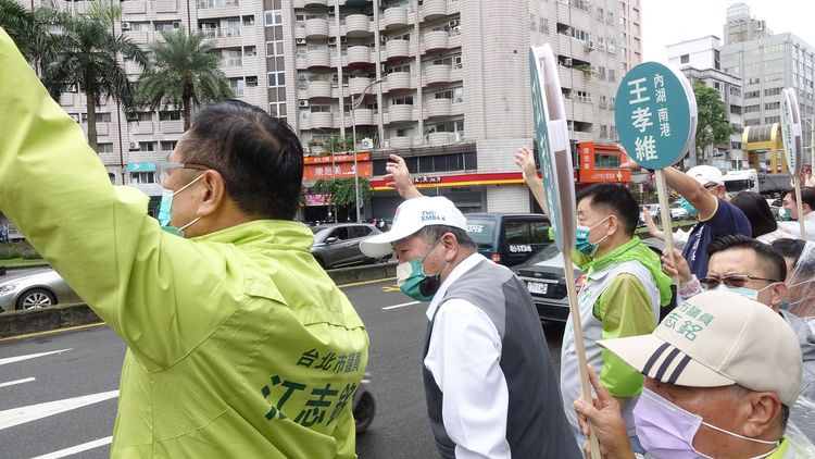 陳時中（左2）強調，安全一定要保障。莊宗達攝