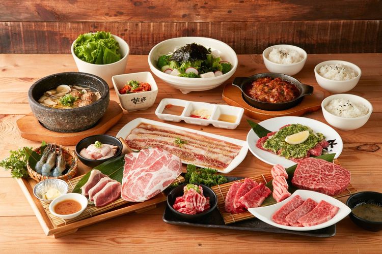 宏匯廣場週年慶7F乾杯燒肉特選三人套餐推薦價3299元。業者提供