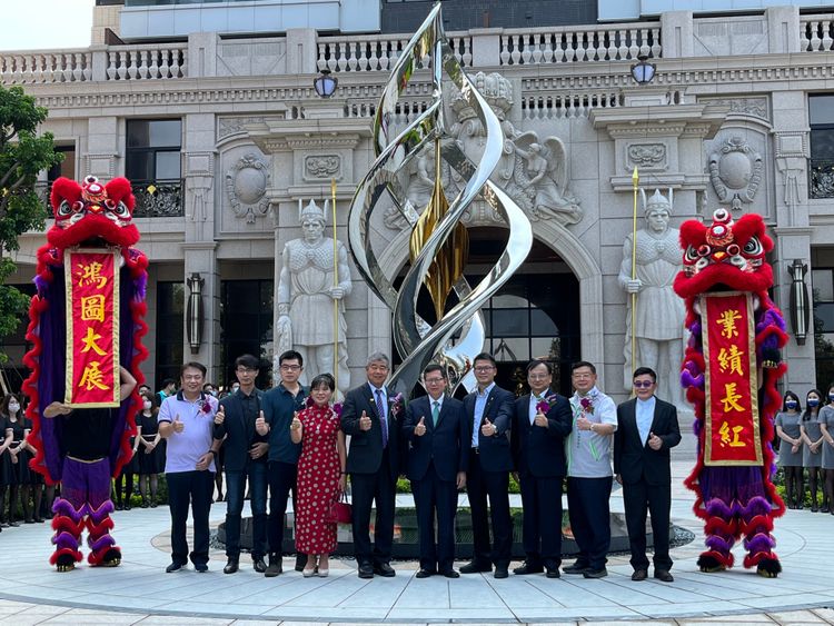 宜雄大名鑄公共藝術今揭牌。楊明峰攝