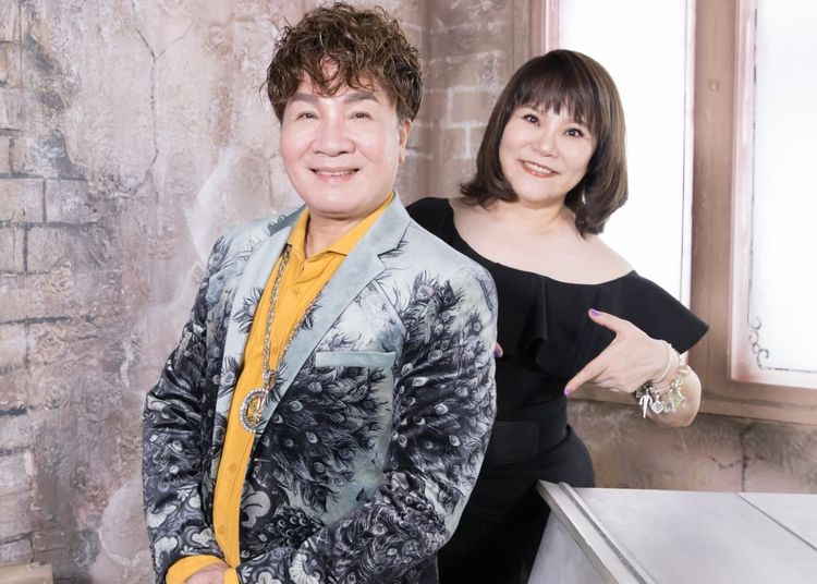 高向鵬（左）與方怡萍感情如同家人。