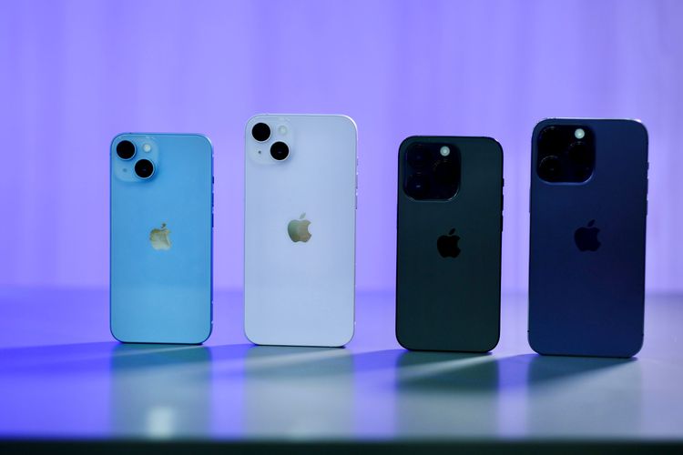 左起iPhone 14/14 Plus/14 Pro/14 Pro Max。陳志淵攝