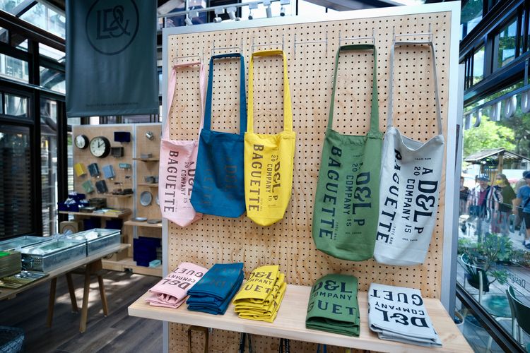 Baguette Bag，(S)420元、(L)480元。陳志淵攝