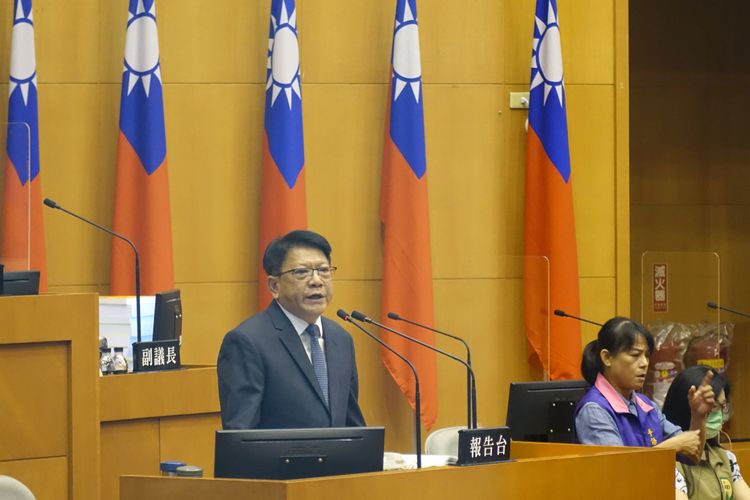 屏東縣長潘孟安任內最後一次施政報告。羅琦文攝
