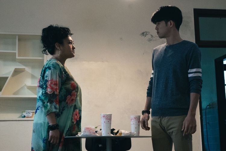 紀曉君（左）和劇中兒子張耀仁常爭執。 三禾行銷提供