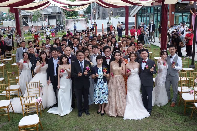 屏東縣集團結婚今日在屏東書院園區幸福登場。羅琦文攝