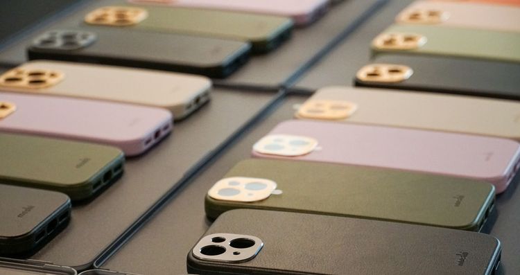 Moshi Napa 系列保護殼。黃子倫攝