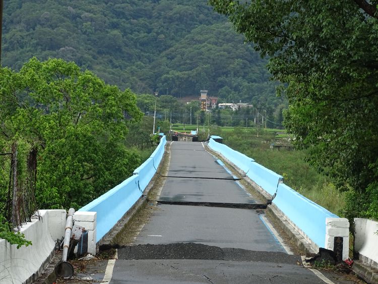 崙天大橋是聯絡卓溪鄉與富里鄉重要通道。江孟謙攝