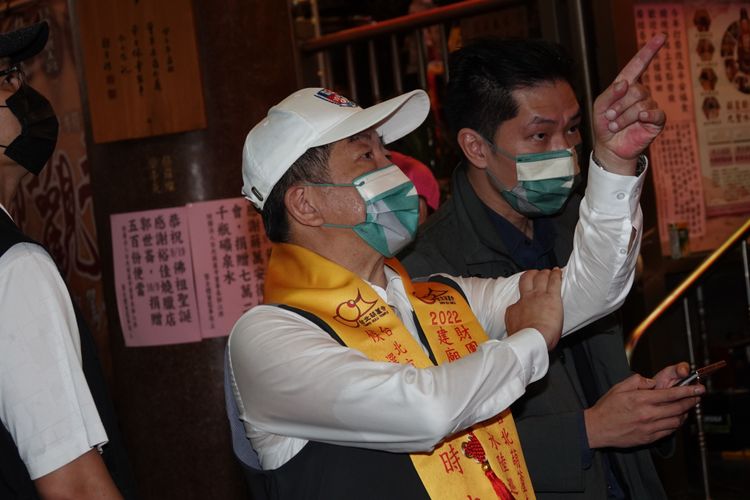 陳時中1周3訪胡蘆寺。陳德興攝