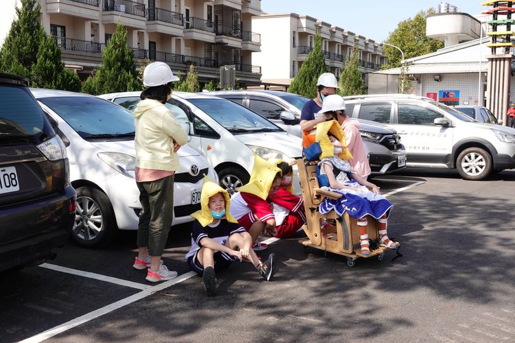 特教生疏散。林泊志攝