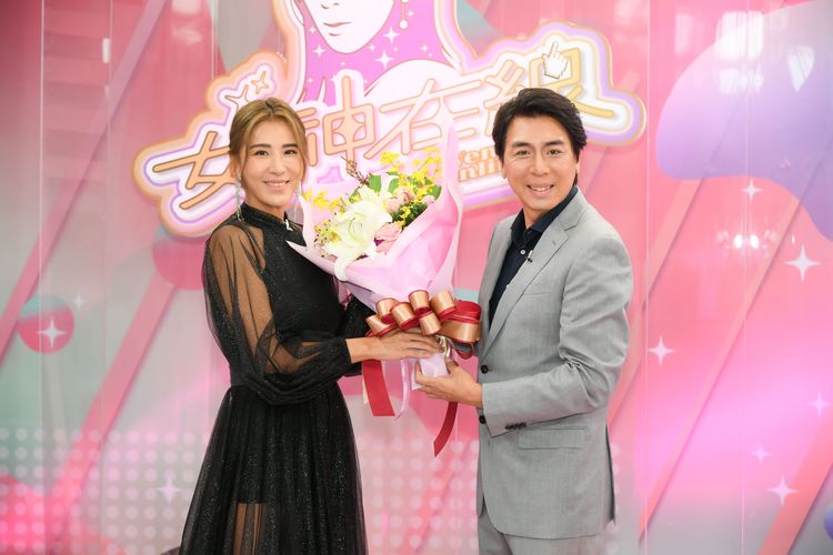 小禎（左）首集要改造好友梁赫群。三立提供