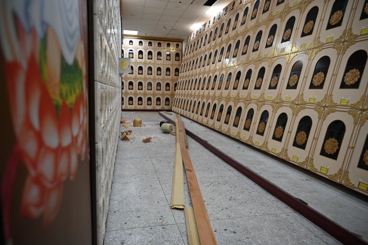 鹿野鄉納骨塔內部受創嚴重。資料畫面