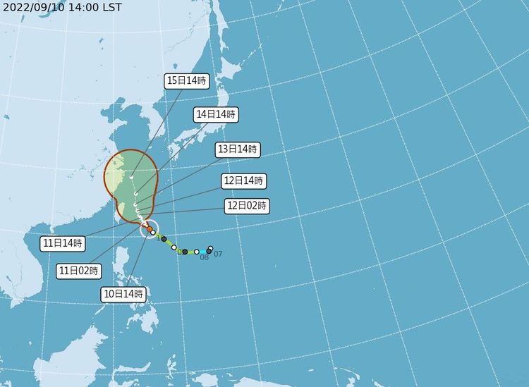 颱風最新路徑圖。氣象局提供