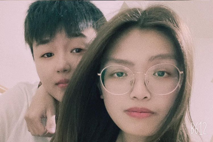 江女（左）與陳女（右）約多名被害人到摩鐵開房間，迷昏對方後下藥洗劫財物。取自臉書