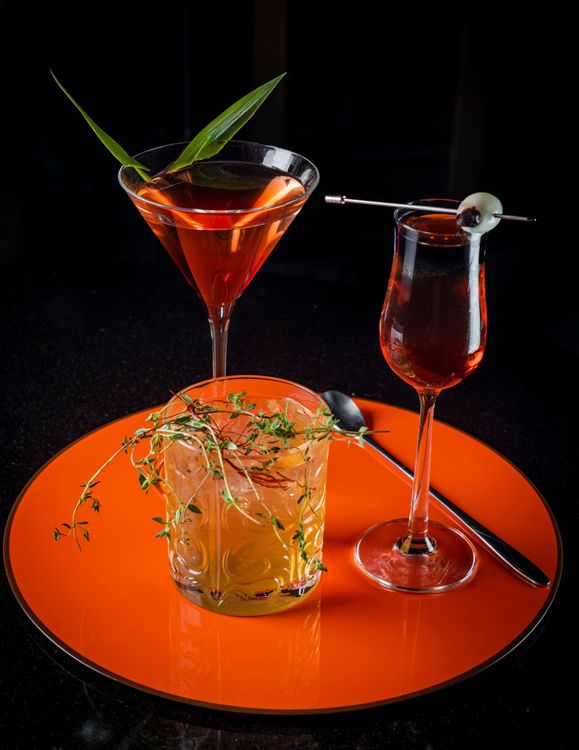 漢來海港迎接最搞怪的萬聖節，推出「萬聖FUN膽喝」，特別調製三款限定調酒。業者提供