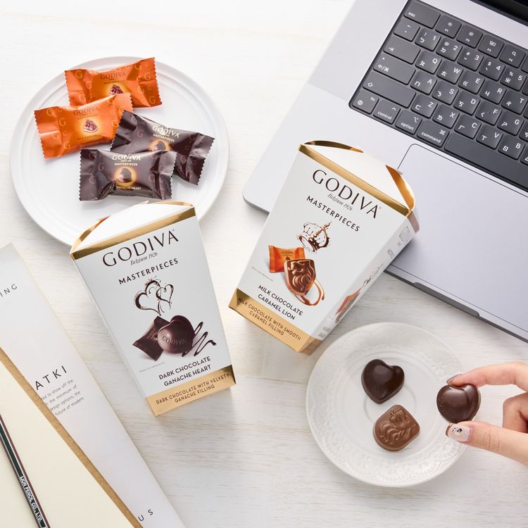 GODIVA經典大師系列靈感取自品牌最具標誌性、擁有非凡意義的經典巧克力，設計各式內餡打造出豪華口感。業者提供