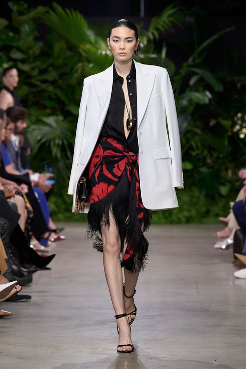 MICHAEL KORS 2023春夏系列發表。品牌提供