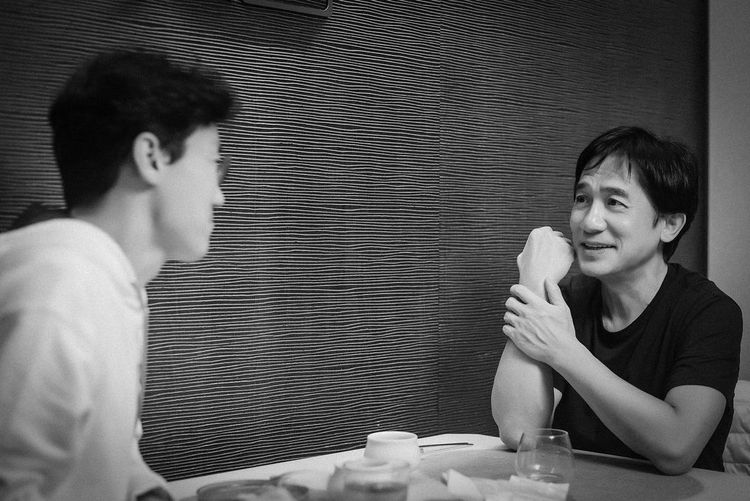 粉絲好奇梁朝偉 （右）是否會加入《魷魚遊戲》第2季。翻攝劉嘉玲IG