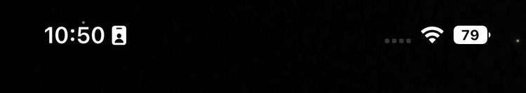 整合電池百分比與電量圖示的介面。螢幕截圖