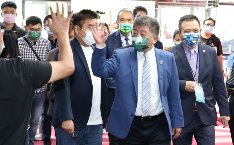 陳時中（中）今天回應蔣萬安的批評。莊宗達攝