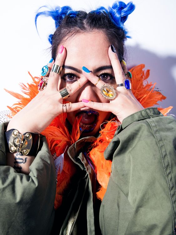 Saya透露最近工作陸續計畫中，「請大家拭目以待」。愛之日常音樂節提供