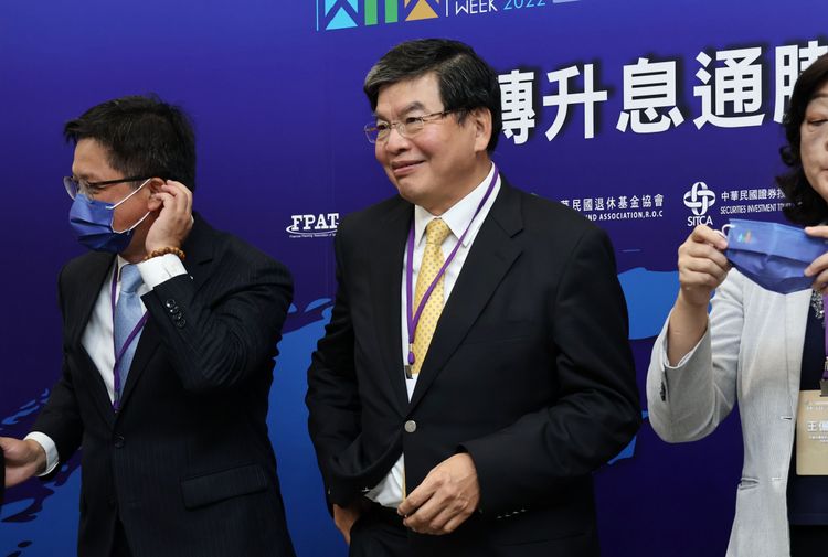 國泰金總經理李長庚認為反對資產重分類的壽險業別有居心。葉志明攝