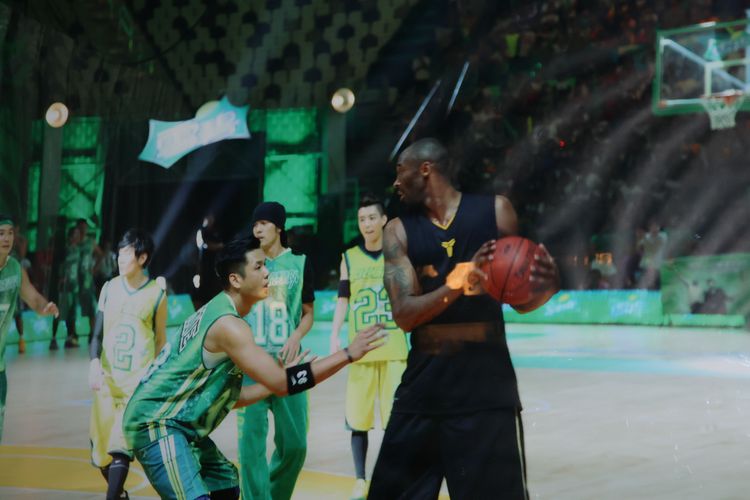 陳建州曾在公益賽和Kobe打球。  彭欣偉攝